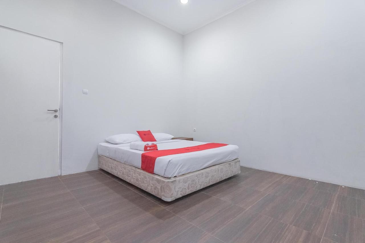 Reddoorz Resort Syariah Near D'Castello Ciater Субанг Екстер'єр фото