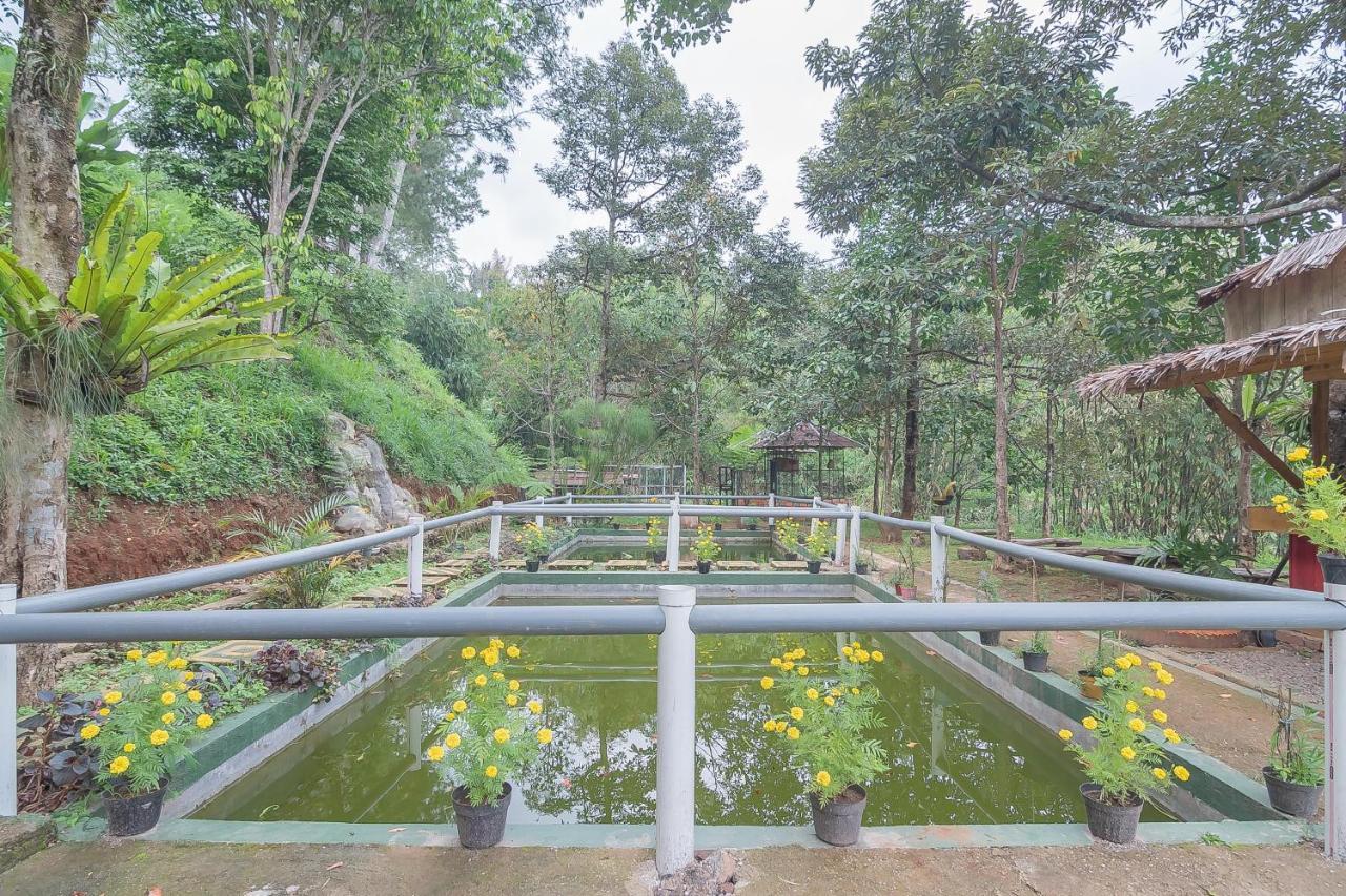 Reddoorz Resort Syariah Near D'Castello Ciater Субанг Екстер'єр фото