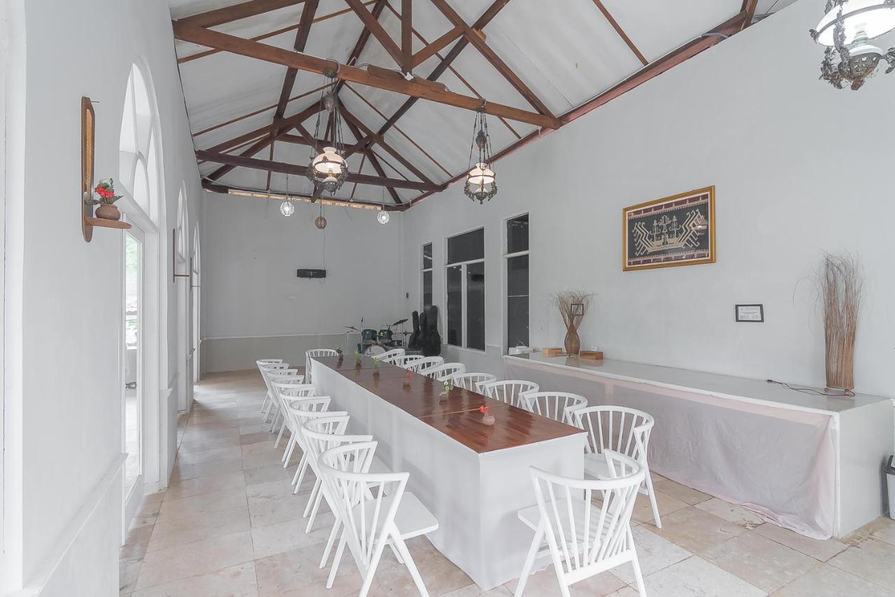 Reddoorz Resort Syariah Near D'Castello Ciater Субанг Екстер'єр фото